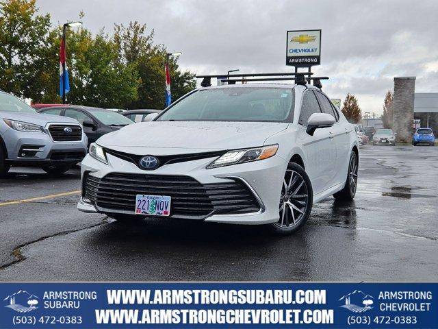 2022 Toyota Camry Hybrid XLE FWD photo