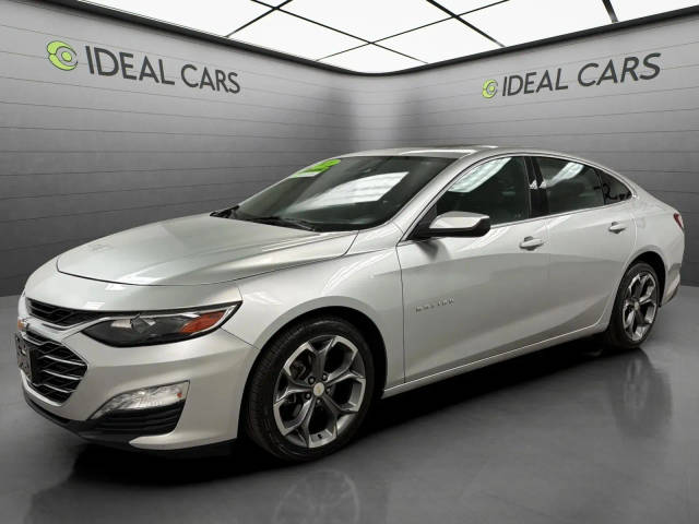 2021 Chevrolet Malibu LT FWD photo