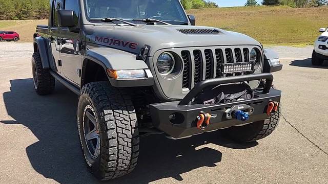 2022 Jeep Gladiator Mojave 4WD photo