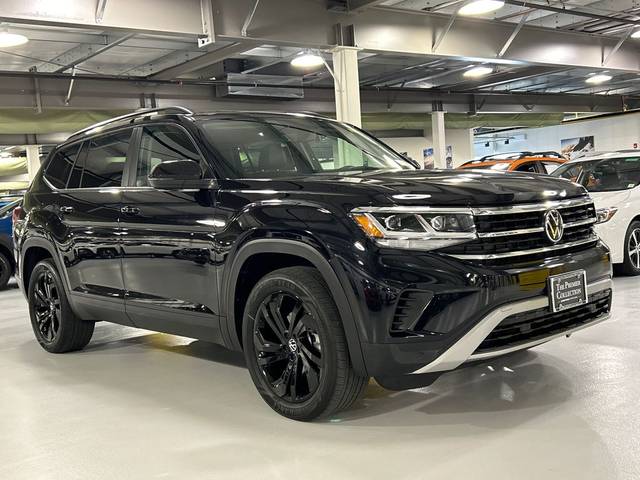 2022 Volkswagen Atlas 3.6L V6 SE w/Technology AWD photo