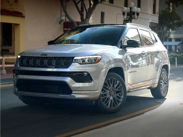 2022 Jeep Compass Latitude FWD photo