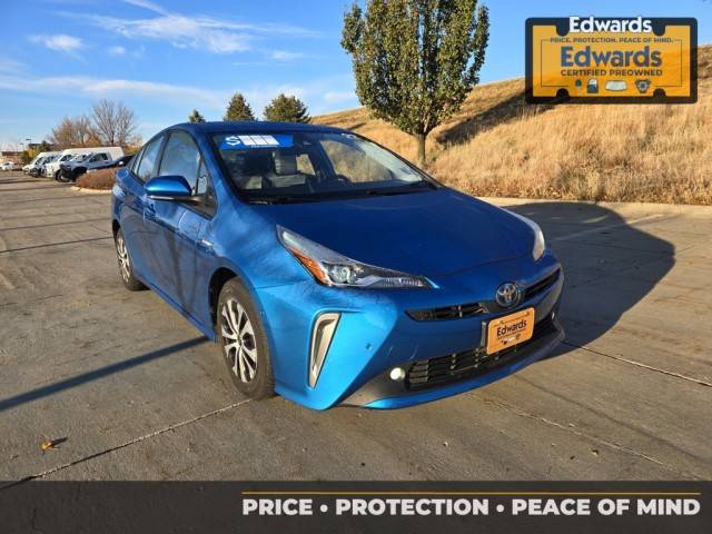 2022 Toyota Prius LE AWD photo