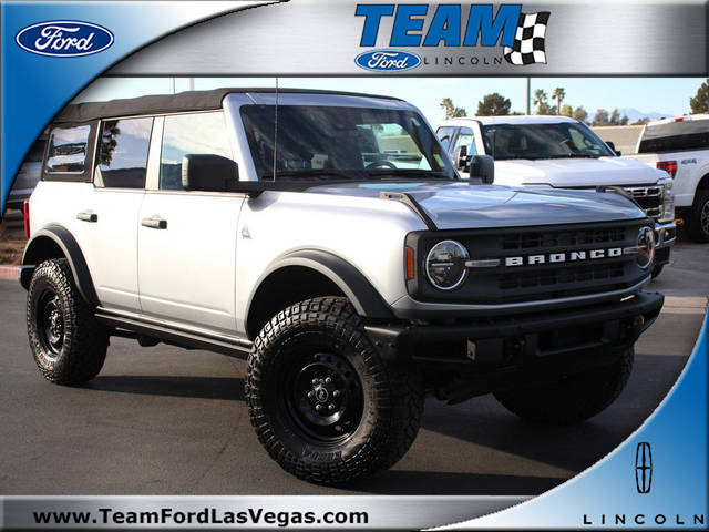 2022 Ford Bronco 4 Door Black Diamond 4WD photo