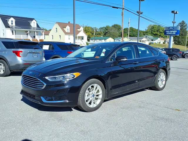 2020 Ford Fusion SEL FWD photo