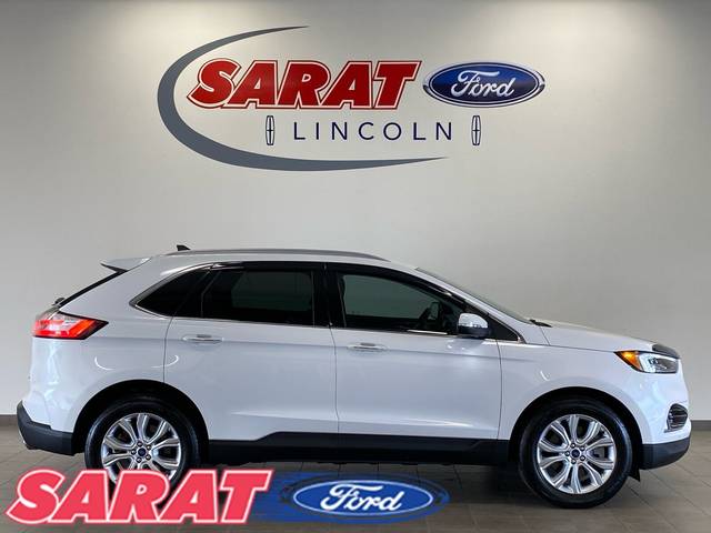 2022 Ford Edge Titanium AWD photo