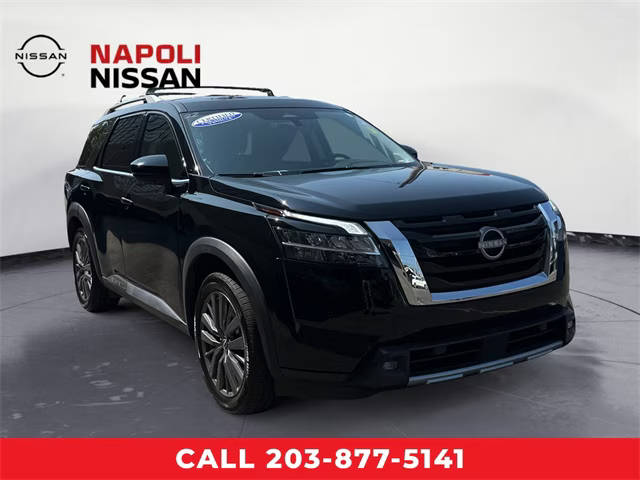 2022 Nissan Pathfinder SL 4WD photo