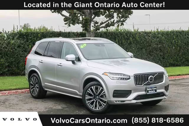2022 Volvo XC90 Momentum FWD photo