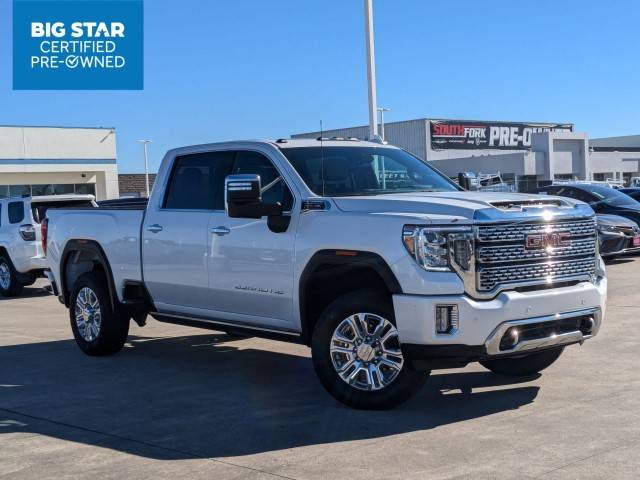 2022 GMC Sierra 2500HD Denali 4WD photo