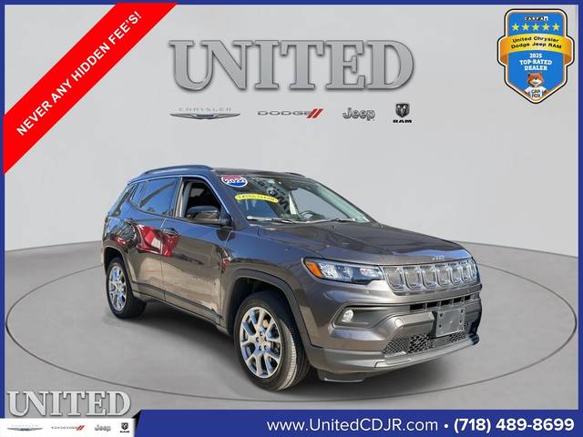 2022 Jeep Compass Latitude Lux 4WD photo