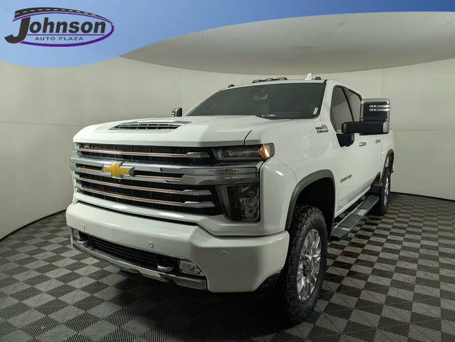 2022 Chevrolet Silverado 3500HD High Country 4WD photo