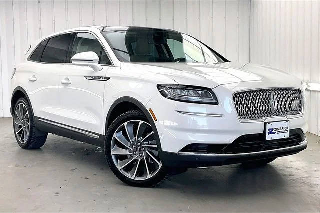 2022 Lincoln Nautilus Reserve AWD photo