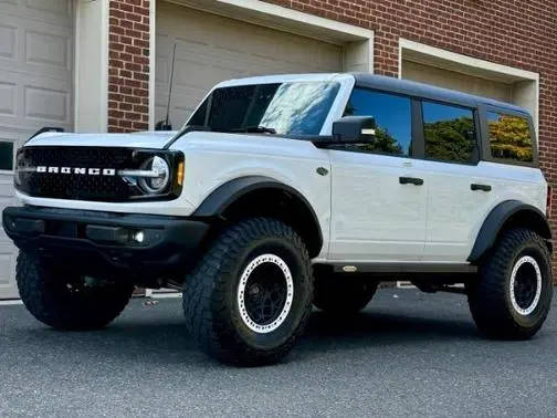 2022 Ford Bronco 4 Door Wildtrak 4WD photo