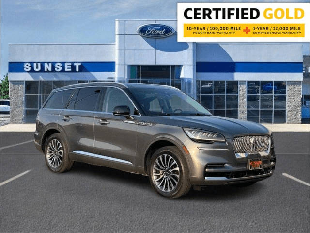 2022 Lincoln Aviator Standard AWD photo
