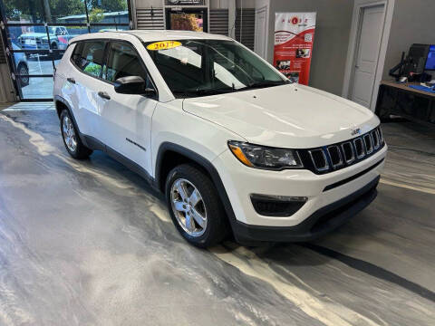 2017 Jeep Compass Sport FWD photo