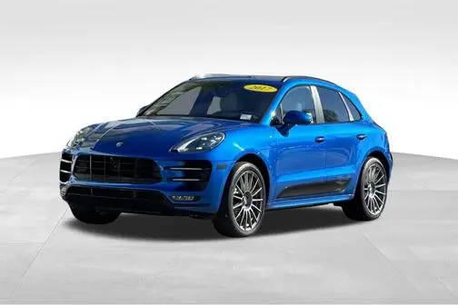 2017 Porsche Macan Turbo AWD photo