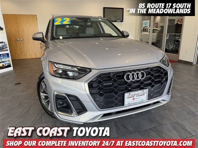 2022 Audi Q5 S line Premium AWD photo