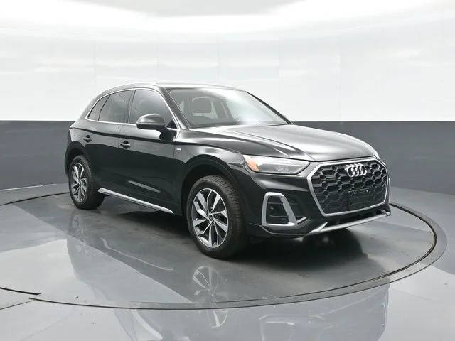 2022 Audi Q5 S line Premium AWD photo