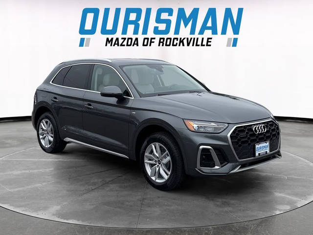 2022 Audi Q5 S line Premium AWD photo