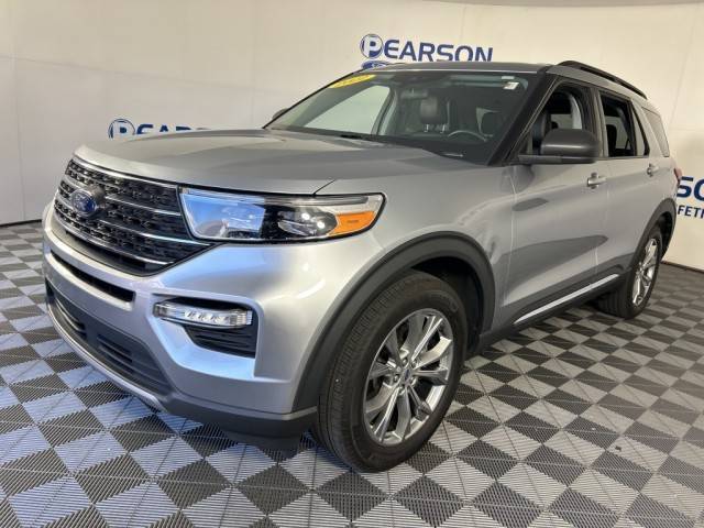 2022 Ford Explorer XLT 4WD photo