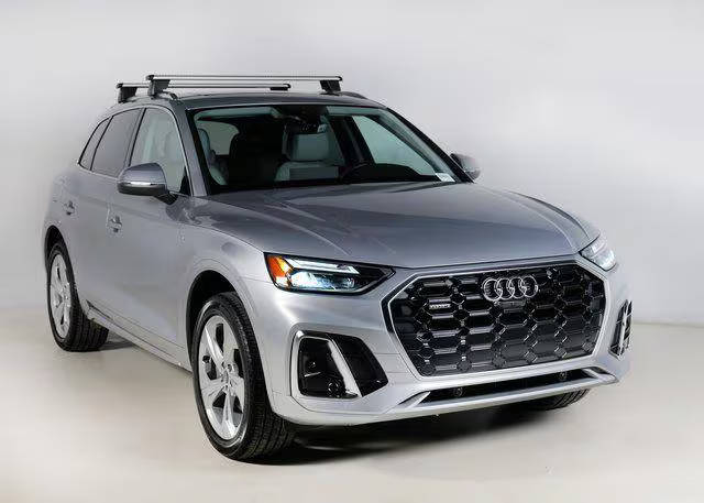 2022 Audi Q5 S line Premium Plus AWD photo