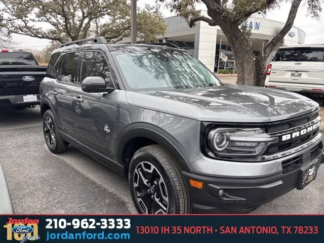 2022 Ford Bronco Sport Outer Banks 4WD photo