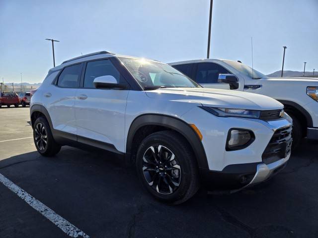 2022 Chevrolet TrailBlazer LT FWD photo