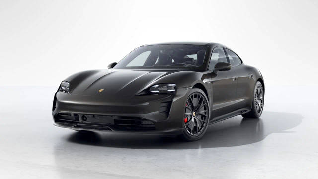 2022 Porsche Taycan GTS AWD photo