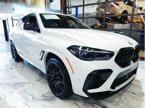 2022 BMW X6 M  AWD photo