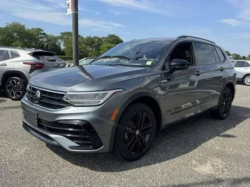 2022 Volkswagen Tiguan SE R-Line Black AWD photo