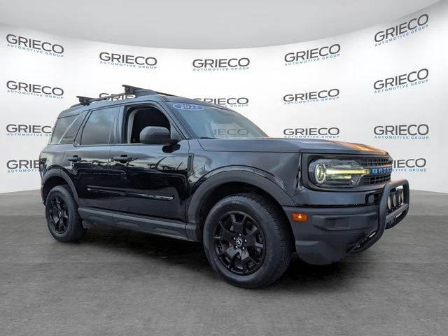 2022 Ford Bronco Sport Base 4WD photo