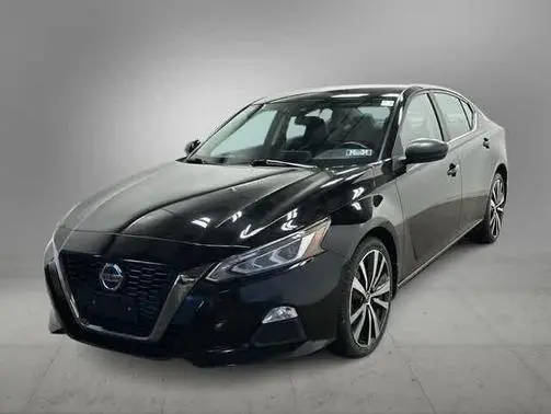 2022 Nissan Altima 2.5 SR AWD photo