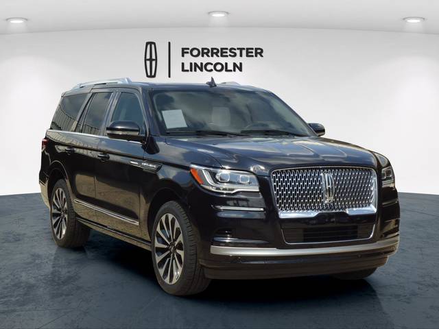 2022 Lincoln Navigator Reserve 4WD photo