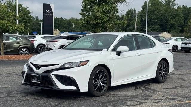 2022 Toyota Camry SE FWD photo
