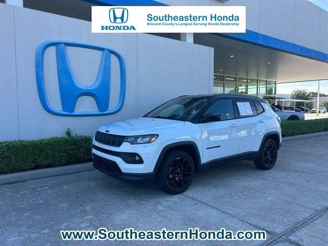 2022 Jeep Compass Altitude 4WD photo