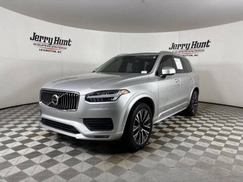 2022 Volvo XC90 Momentum AWD photo
