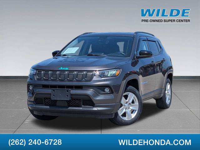 2022 Jeep Compass Latitude 4WD photo