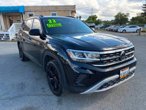 2022 Volkswagen Atlas 3.6L V6 SE w/Technology FWD photo
