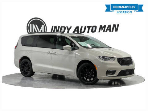 2021 Chrysler Pacifica Minivan Limited AWD photo