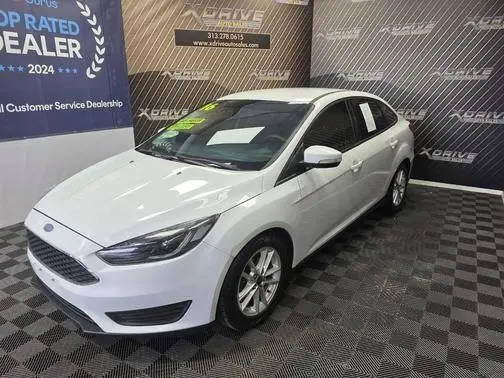2016 Ford Focus SE FWD photo