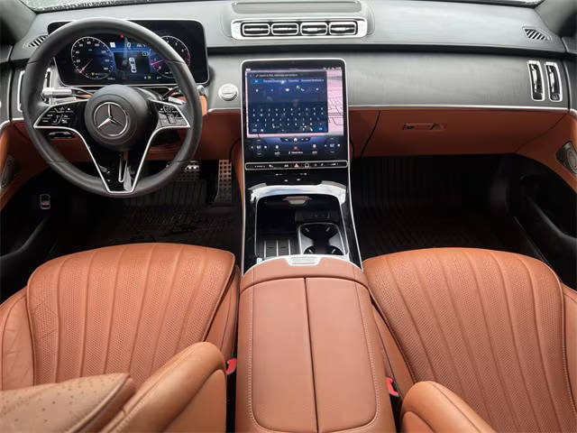 2022 Mercedes-Benz S-Class S 500 AWD photo