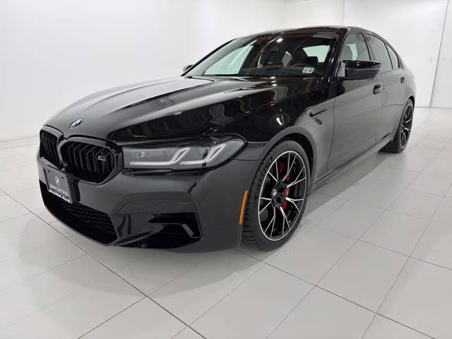 2022 BMW M5  AWD photo