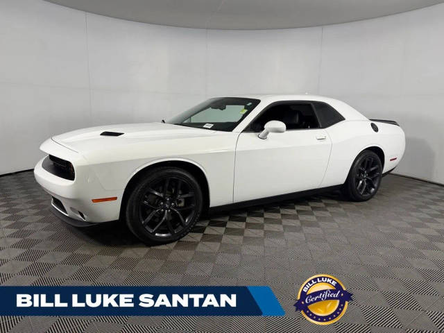 2022 Dodge Challenger SXT RWD photo