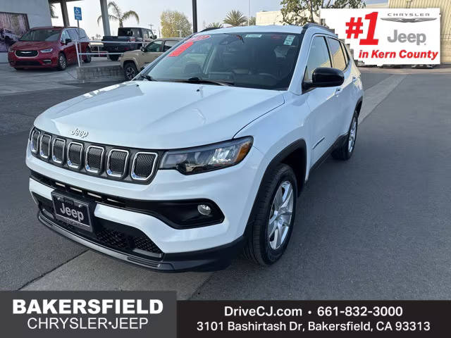 2022 Jeep Compass Latitude 4WD photo