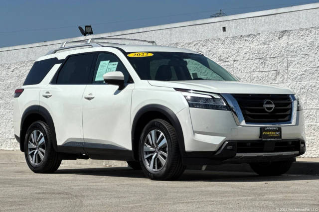 2022 Nissan Pathfinder SL FWD photo