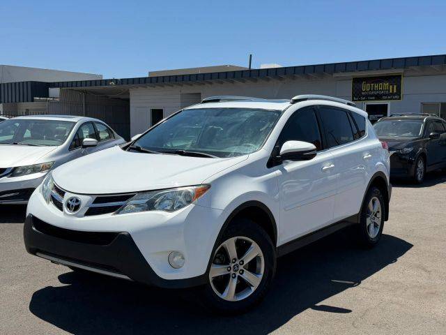 2015 Toyota RAV4 XLE FWD photo