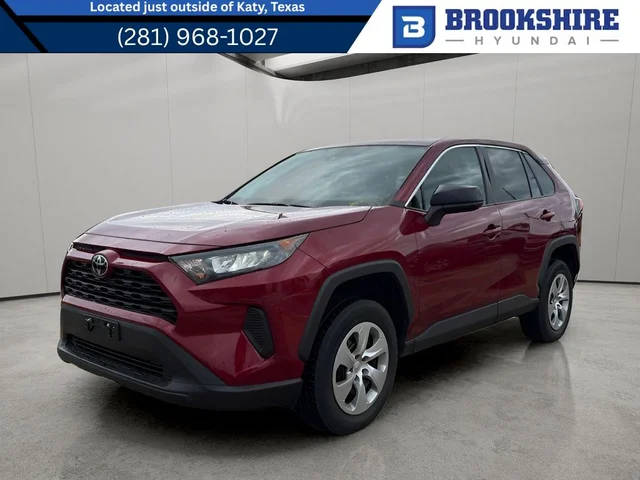 2022 Toyota RAV4 LE FWD photo