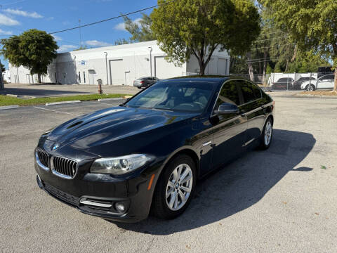 2015 BMW 5 Series 528i RWD photo