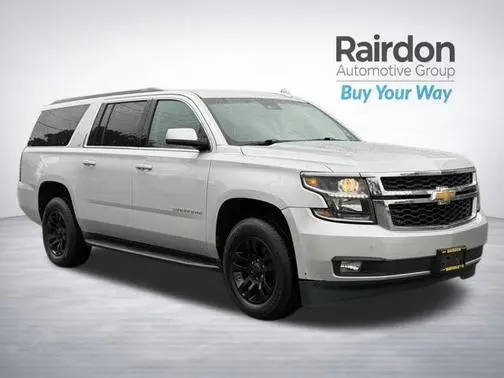2019 Chevrolet Suburban LT 4WD photo