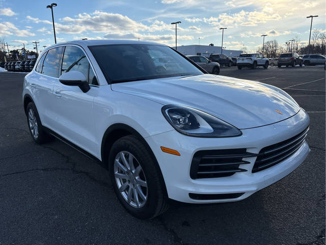 2022 Porsche Cayenne Platinum Edition AWD photo