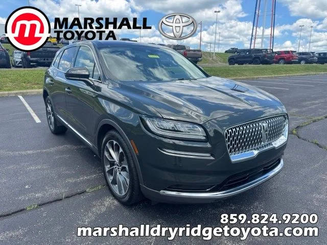 2022 Lincoln Nautilus Reserve AWD photo